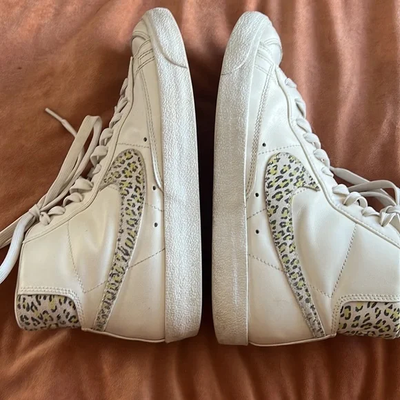 Nike blazers high top shoes white cheetah print size 8.5 - Picture 3 of 6